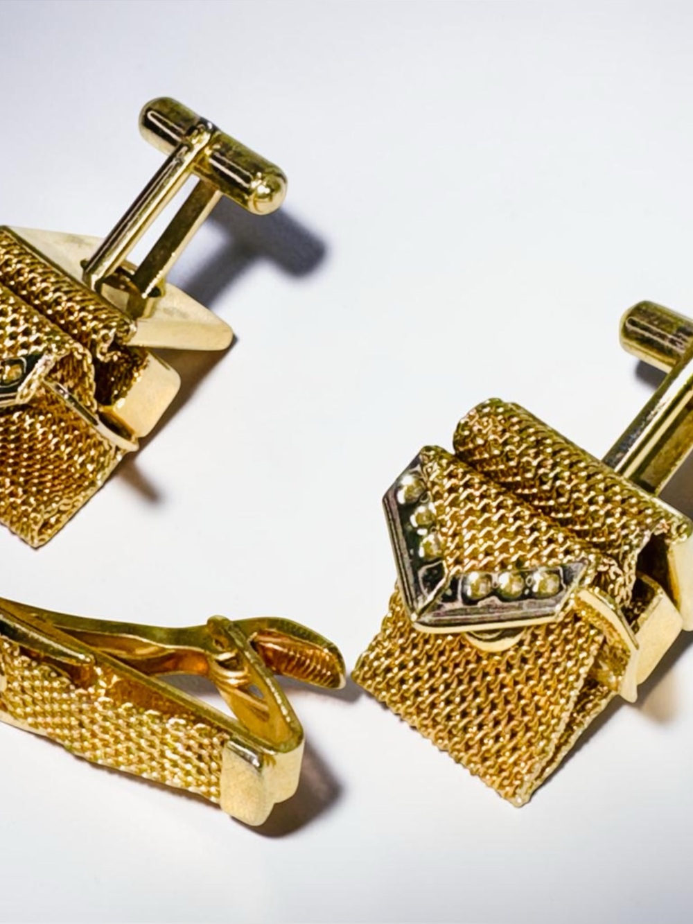 Swank Gold Mesh Cufflinks and Tie Clip Set - Classic Men's Accessories